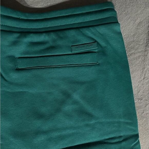 MICHAEL KORS MENS Logo tape SHORTS L - Picture 14 of 16